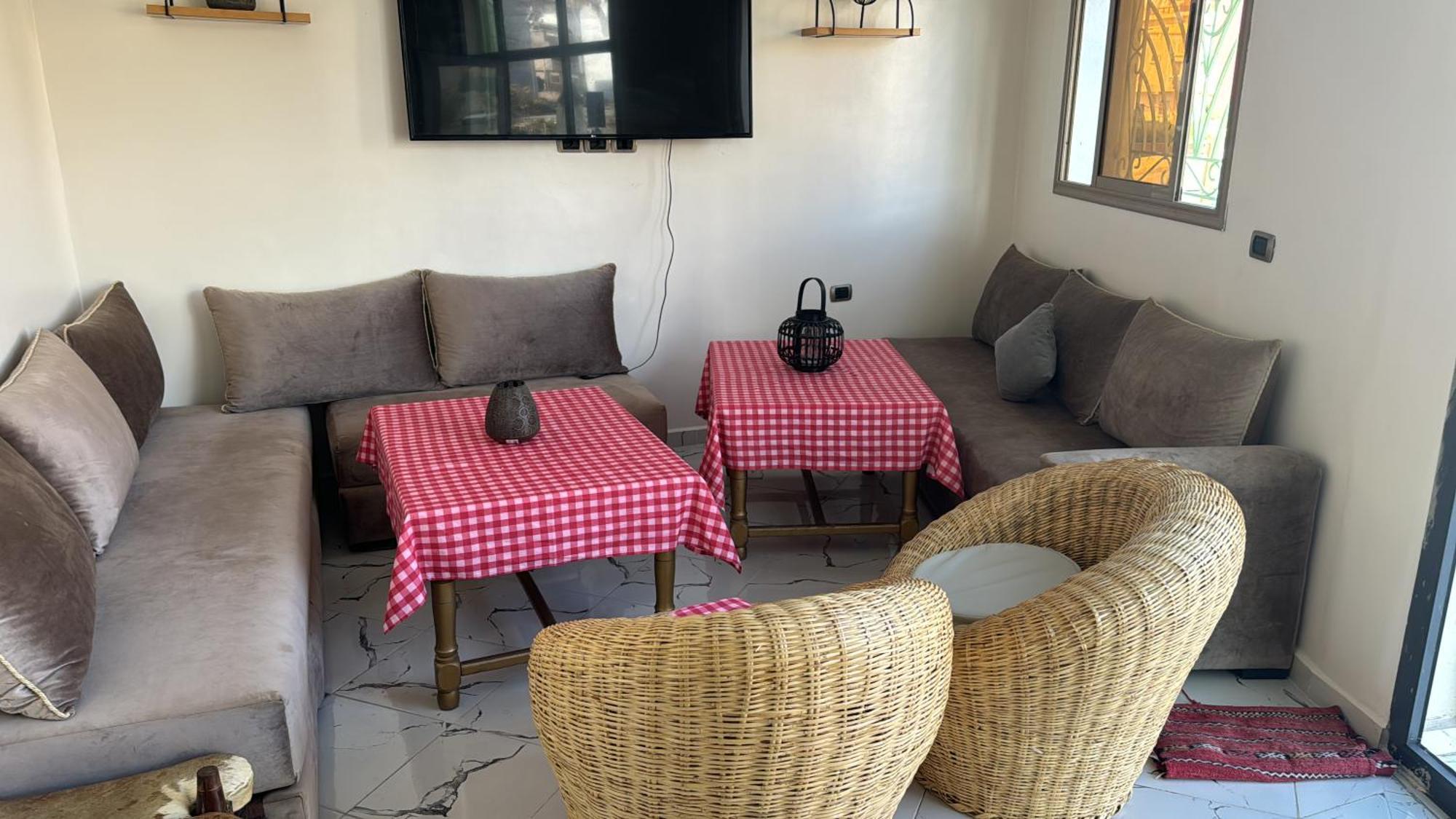 Soraya Guest House Surf Camp & Restaurant อิมซูอาน ภายนอก รูปภาพ